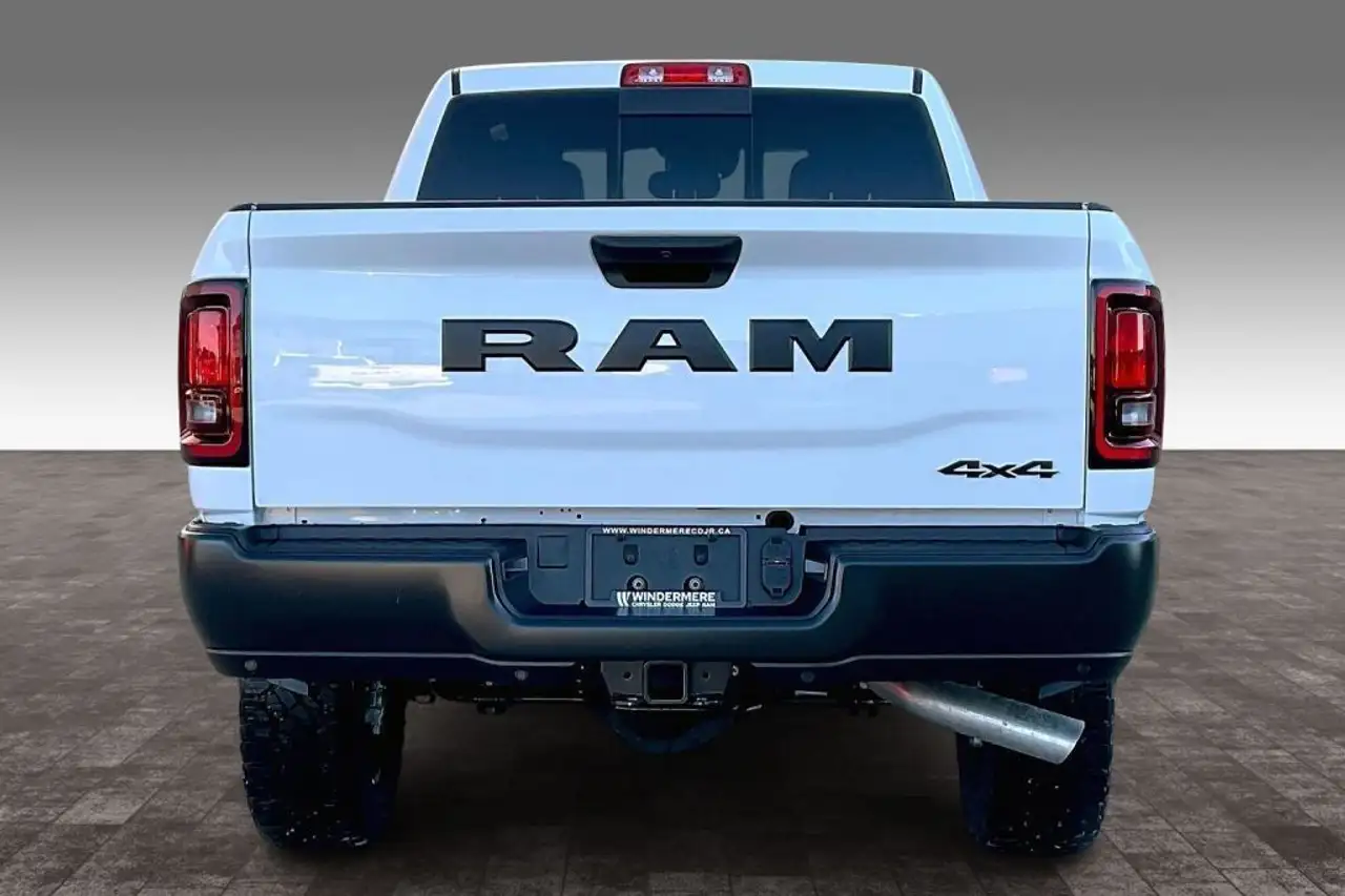 RAM 2500 снимка RAM 2500