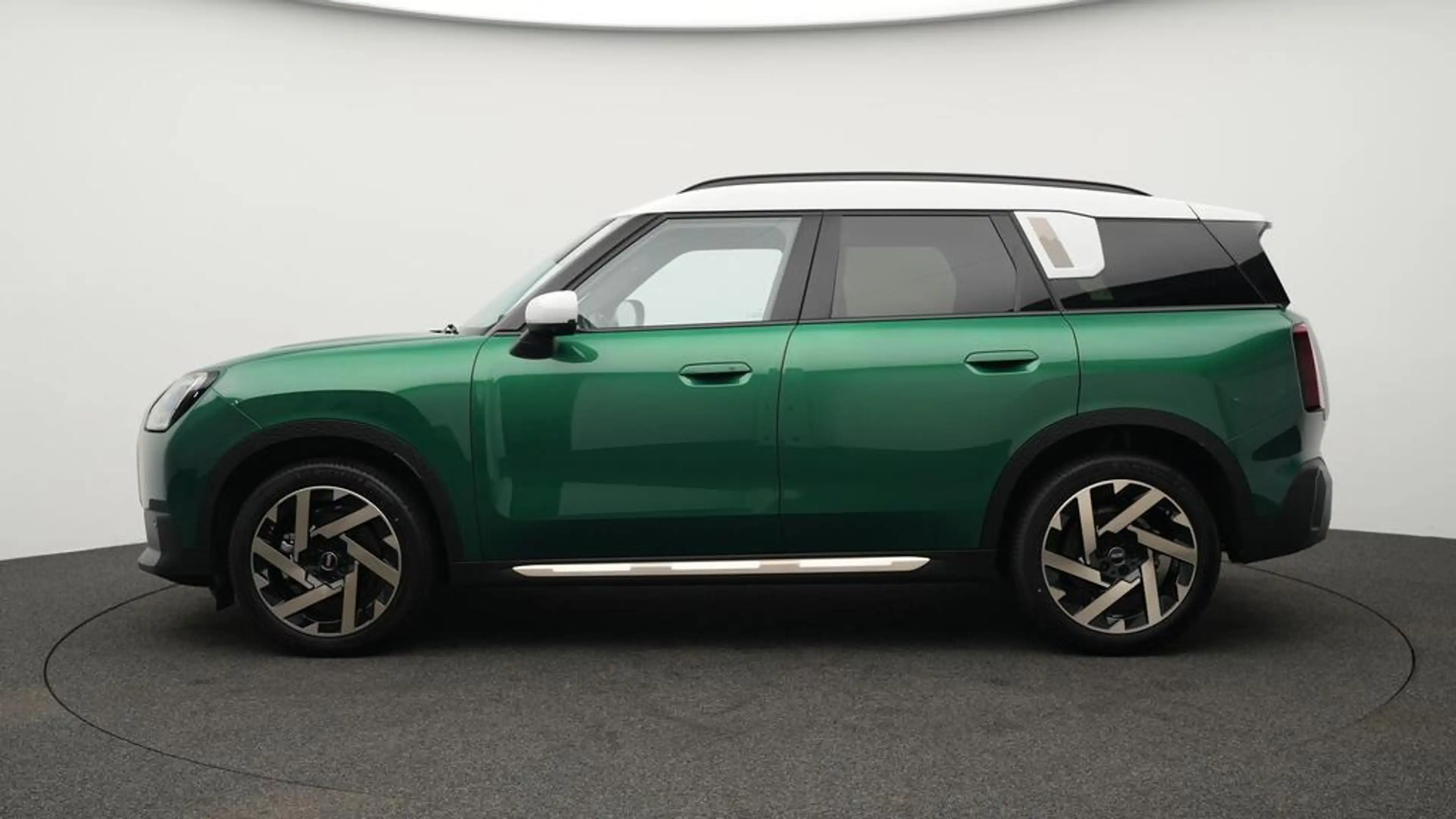 MINI Countryman C Favoured Trim — photo 2