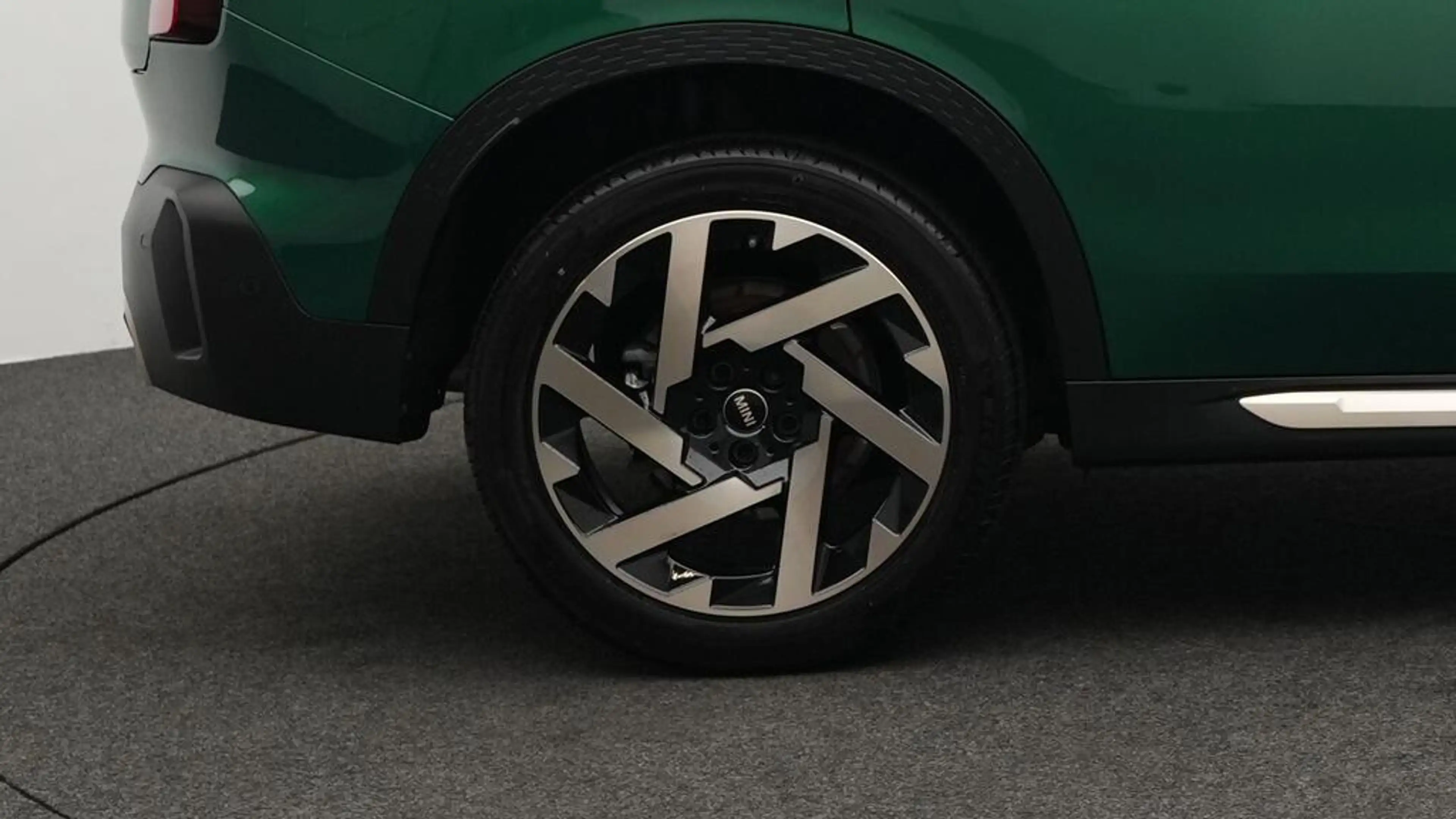 MINI Countryman C Favoured Trim — photo 11
