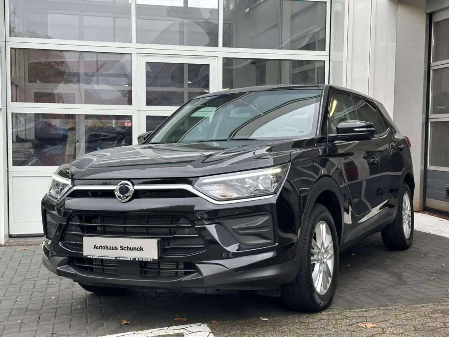 SsangYong Korando 1.5 T-GDI AUT/CAM/SPUR/TOTWINKEL Black - 1