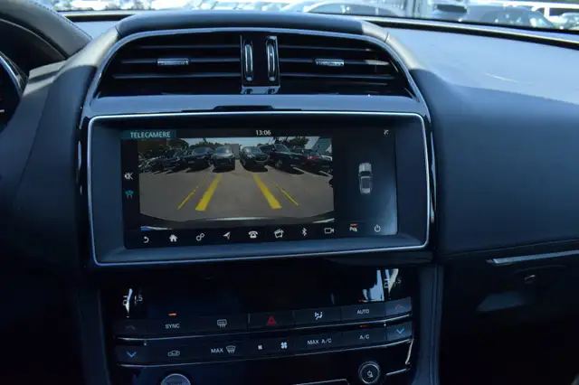 Jaguar F-Pace view 7