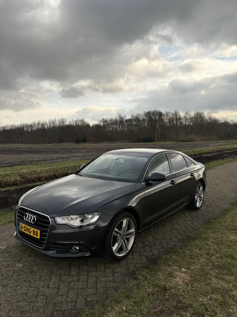 Audi A6 2.0 TFSI Bns Edition Grijs - 2