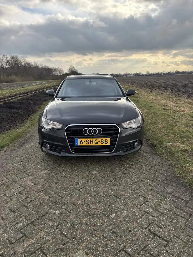 Audi A6 2.0 TFSI Bns Edition Grijs - 1