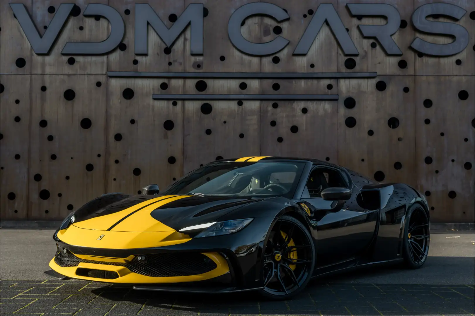 Ferrari 296 GTB 3.0 V6 N-LARGO | Assetto Fiorano | 1 OF 15 | Full Schwarz - 1