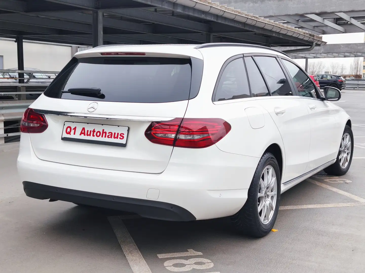 Mercedes-Benz C 180 d T 9G-AUTOM./LED/R-KAMERA/NAVIDAB/SIHZ/SMARTPHONE Weiß - 2