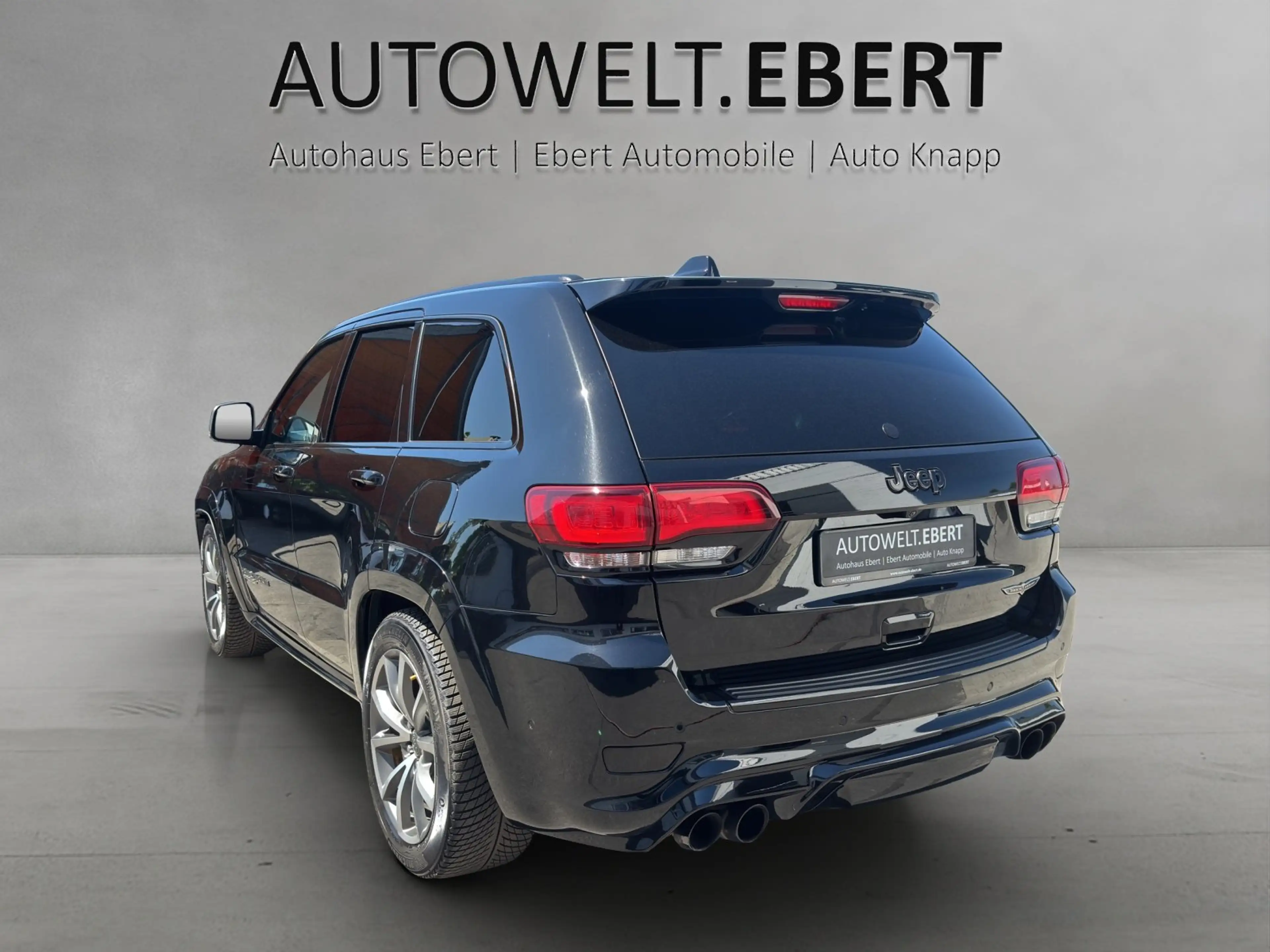 Jeep Grand Cherokee 6.2 V8 Supercharged Trackhawk — photo 3