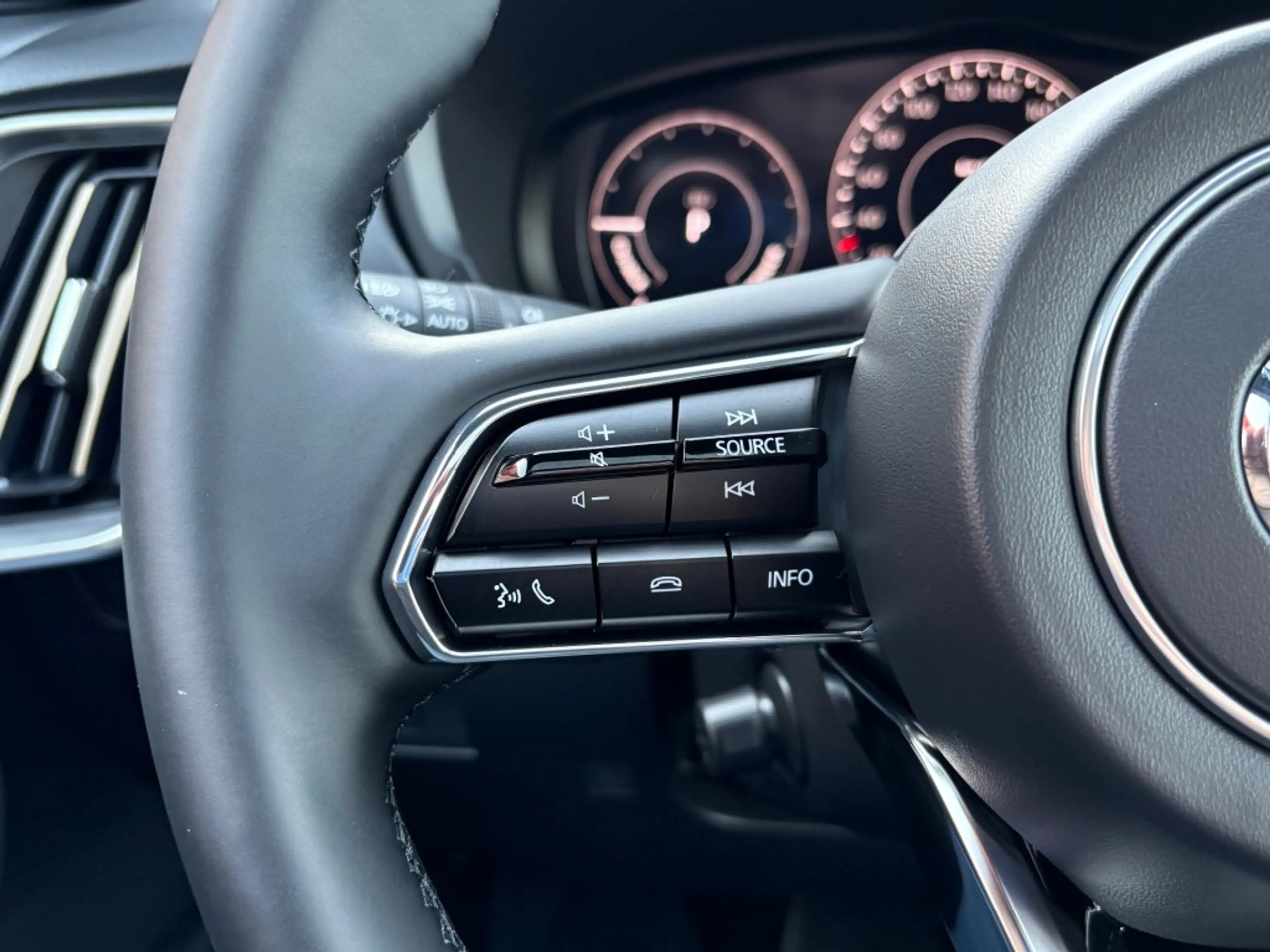 Mazda CX-80 2.5 E-SKYACTIV AWD PLUG-IN HONURA PLUS 7PERS. AUT — photo 21