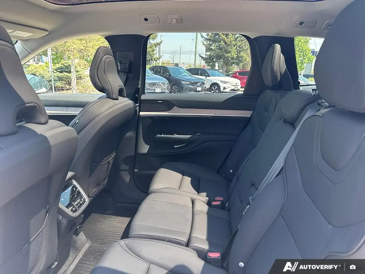 Volvo EX90 снимка Volvo EX90
