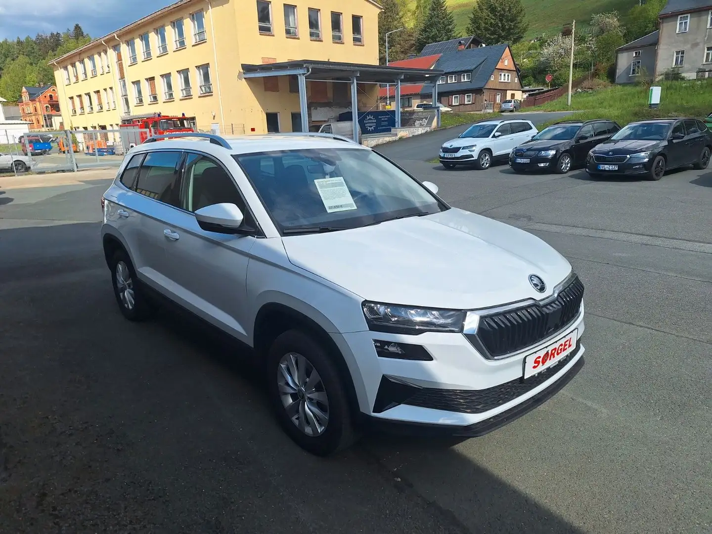 Skoda Karoq AMBITION 1.5TSI 110kW 150PS KESSY PDC LED Blanc - 2