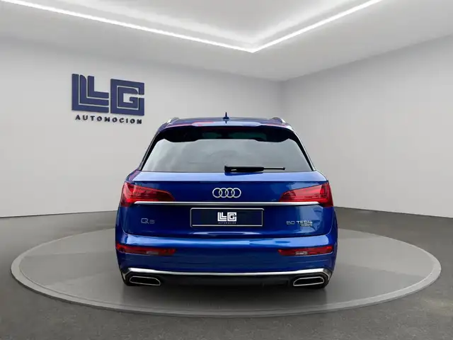Audi Q5 view 5