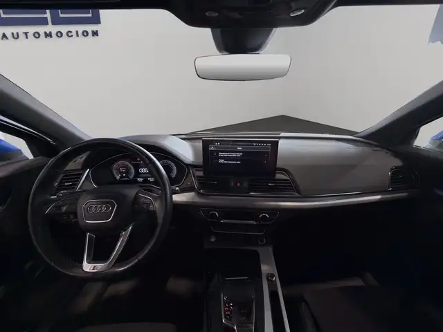 Audi Q5 view 15
