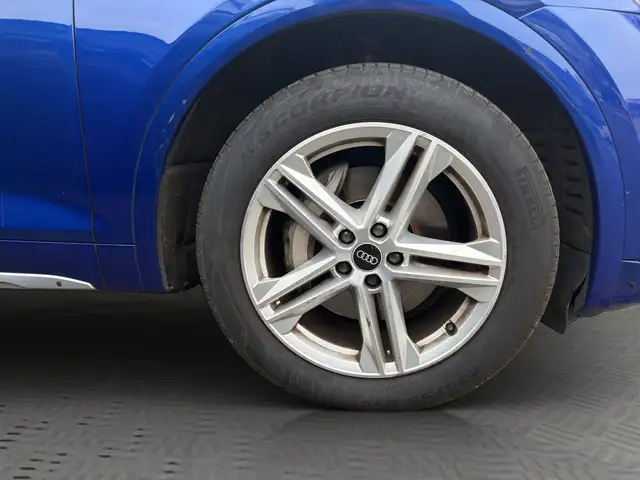 Audi Q5 view 7