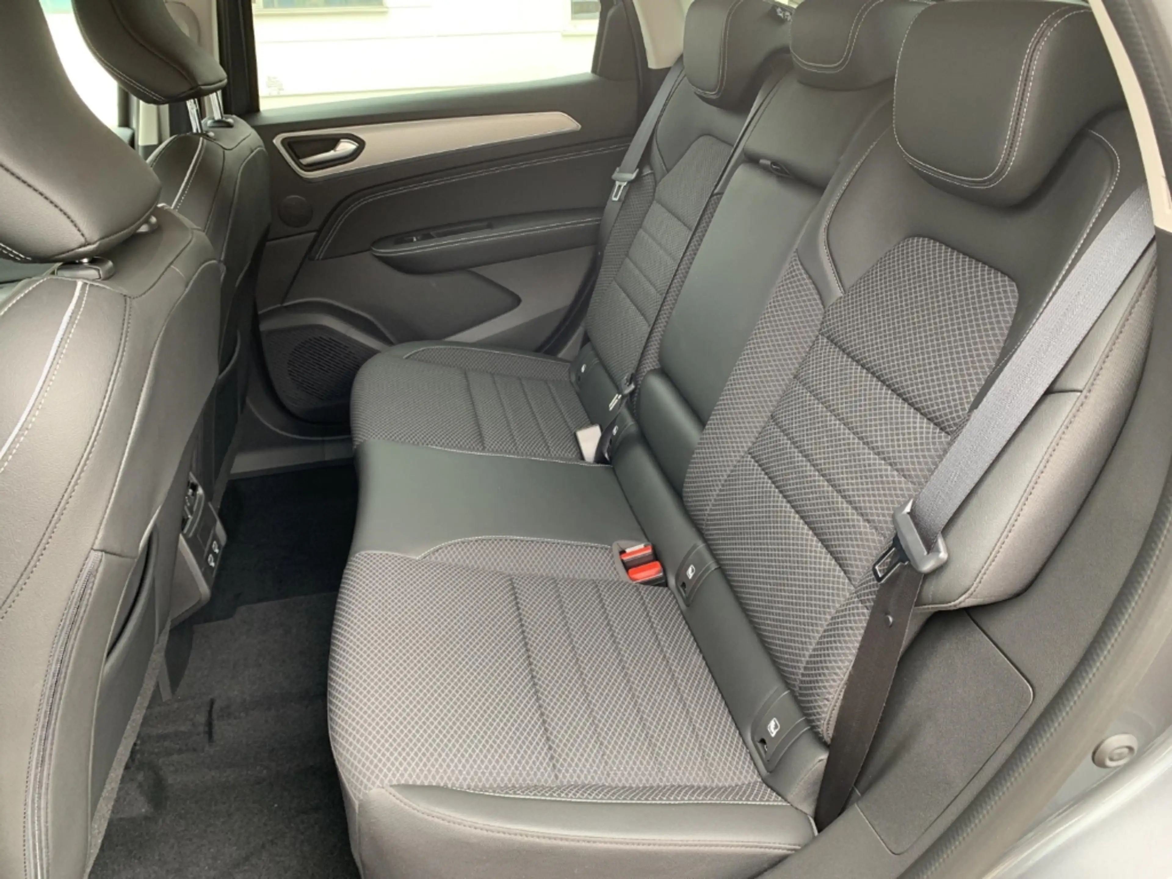 Renault Arkana INTENS HYBRID E-TECH 145 Intens PDC+ACC+KAMERA — photo 9