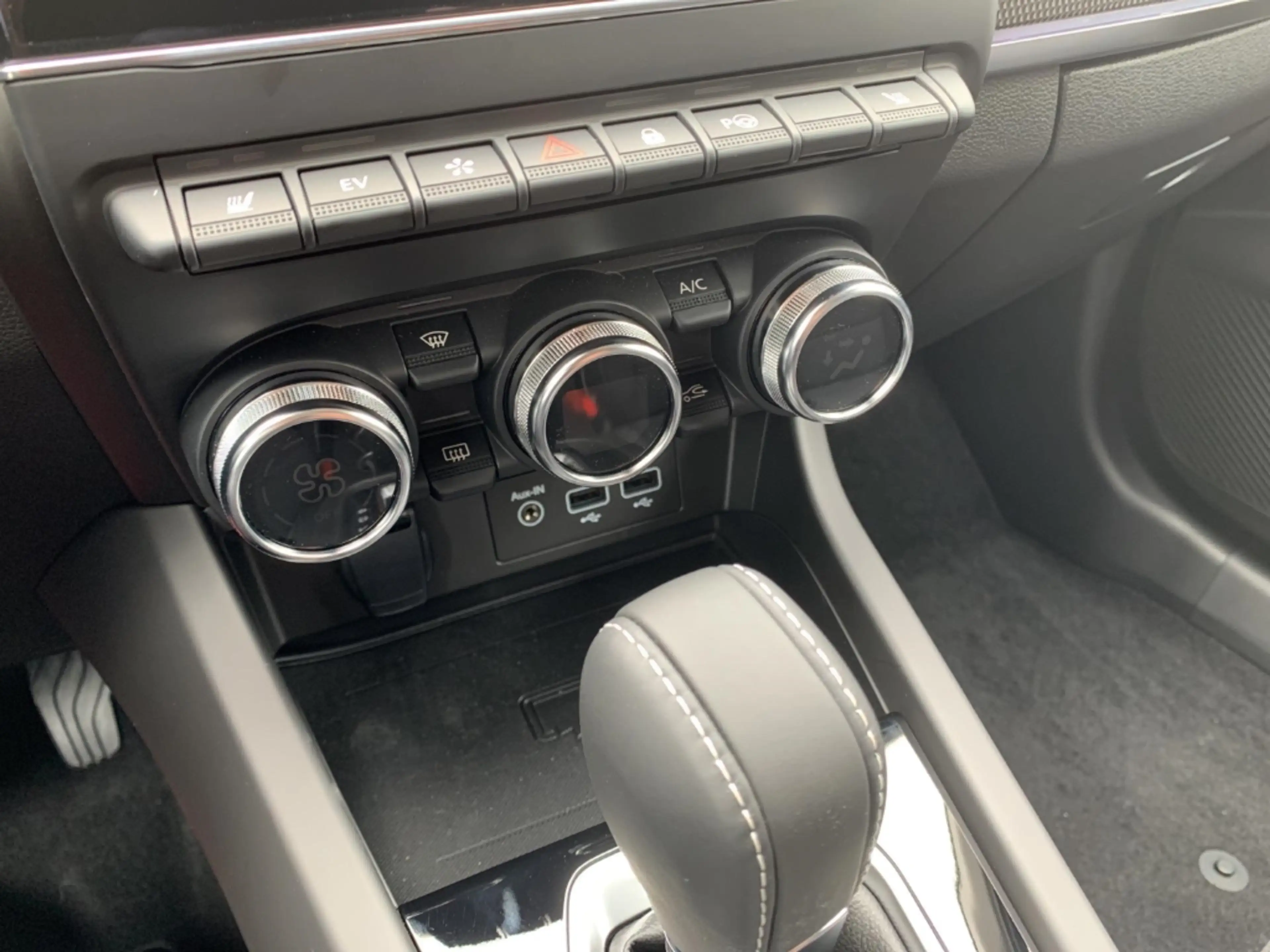 Renault Arkana INTENS HYBRID E-TECH 145 Intens PDC+ACC+KAMERA — photo 15