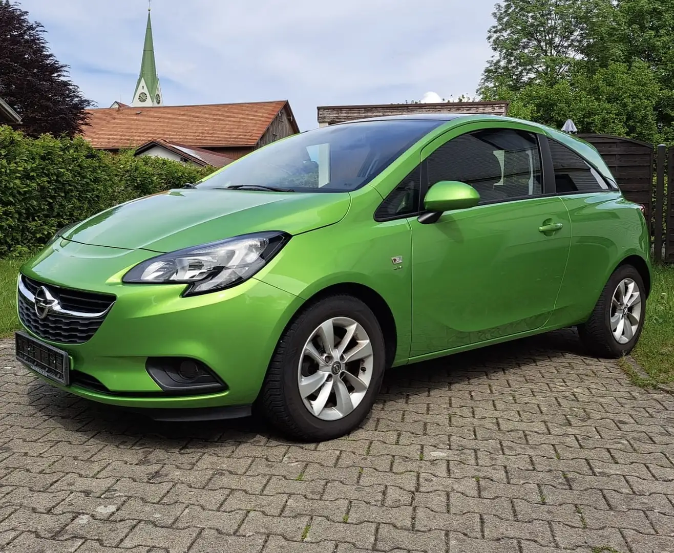 Opel Corsa Drive Grün - 1