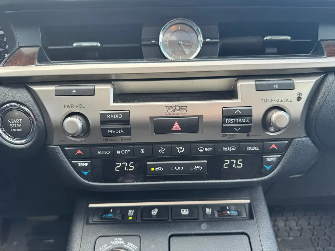 Lexus ES fotografie Lexus ES