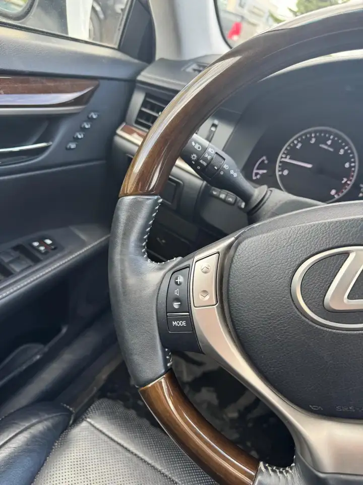 Lexus ES fotografie Lexus ES
