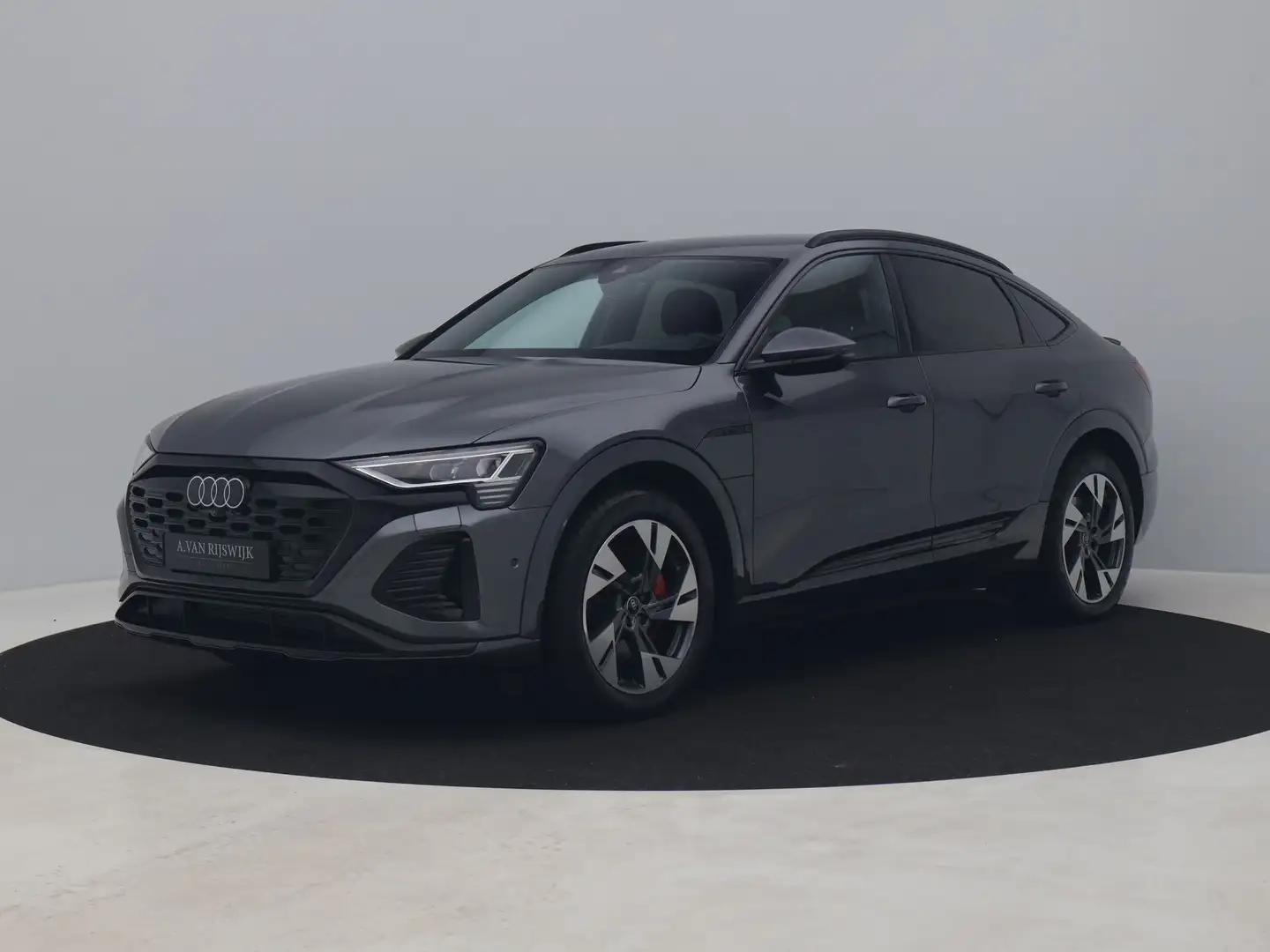Audi Q8 e-tron Sportback 50 Quattro S Edition 95 kWh | 360° | LUC Gris - 1