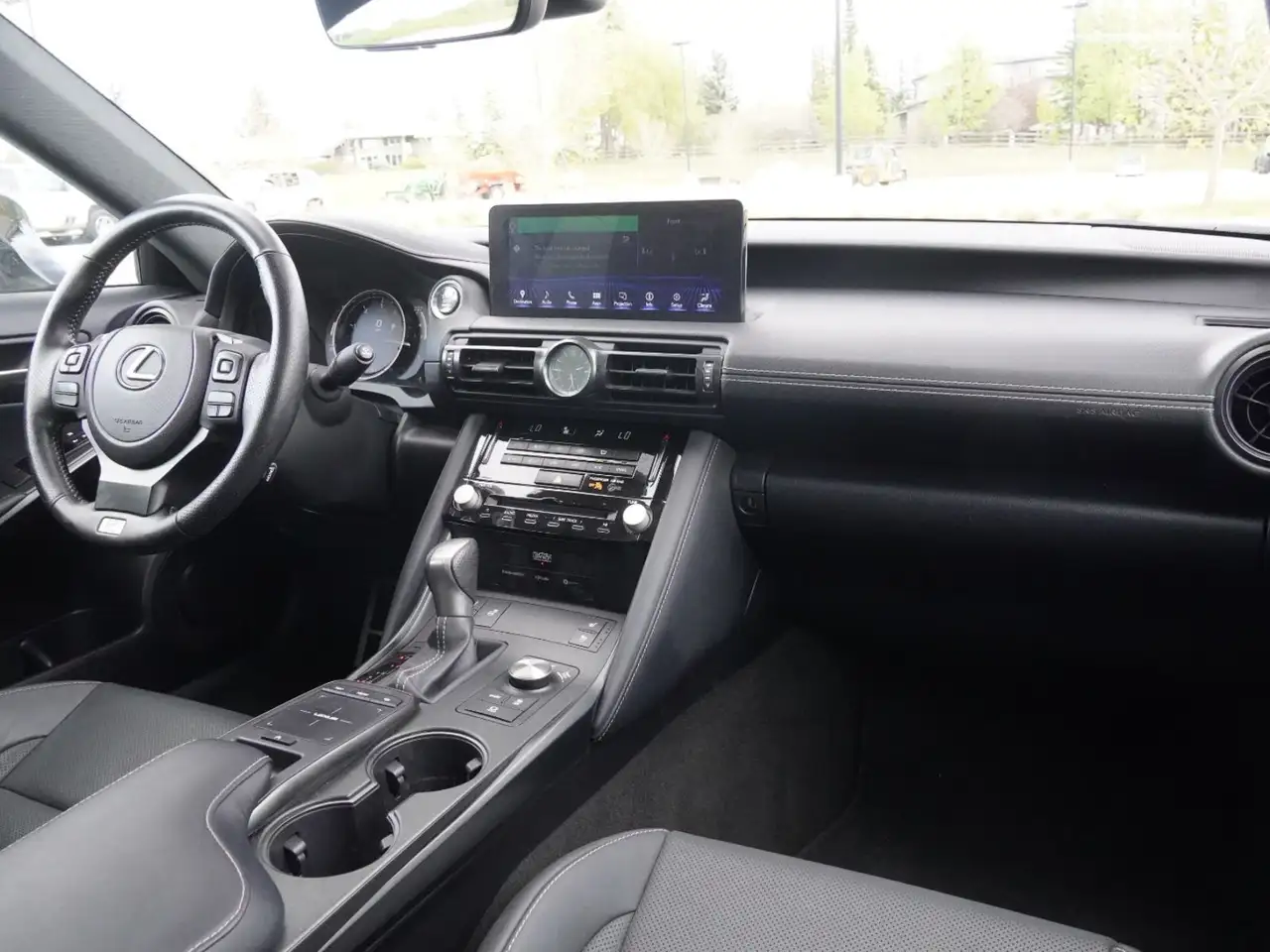 Lexus IS снимка Lexus IS