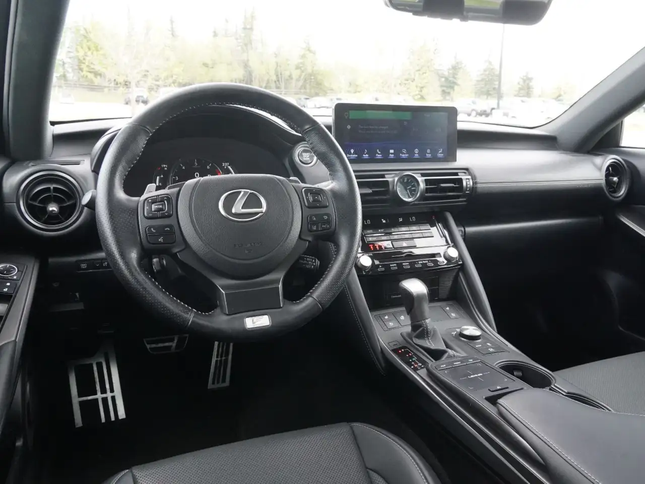 Lexus IS снимка Lexus IS
