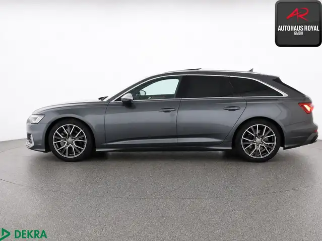Audi S6 view 2