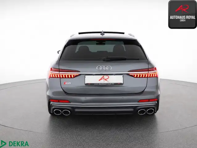 Audi S6 view 4