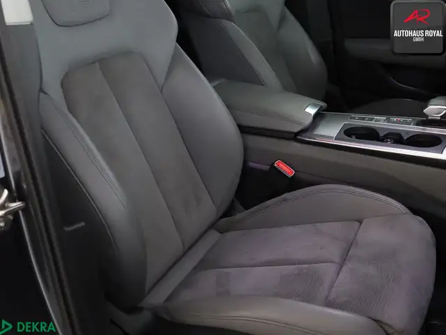 Audi S6 view 11