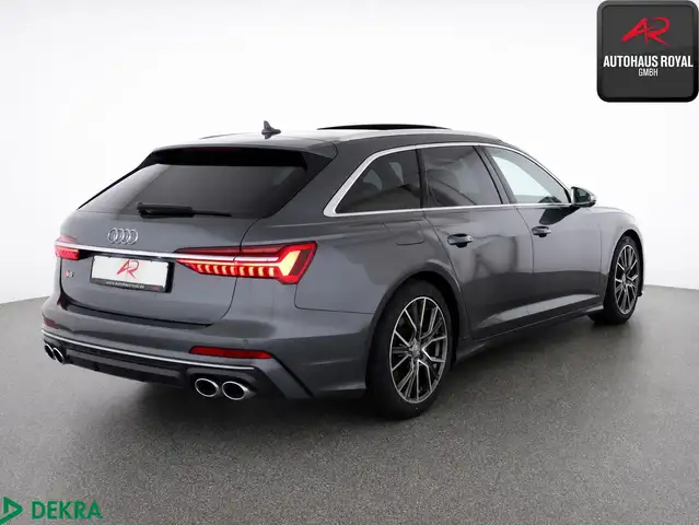 Audi S6 view 5