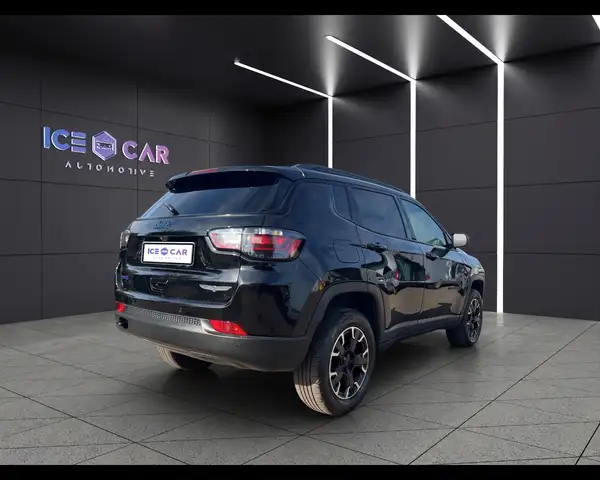 Jeep Compass view 5