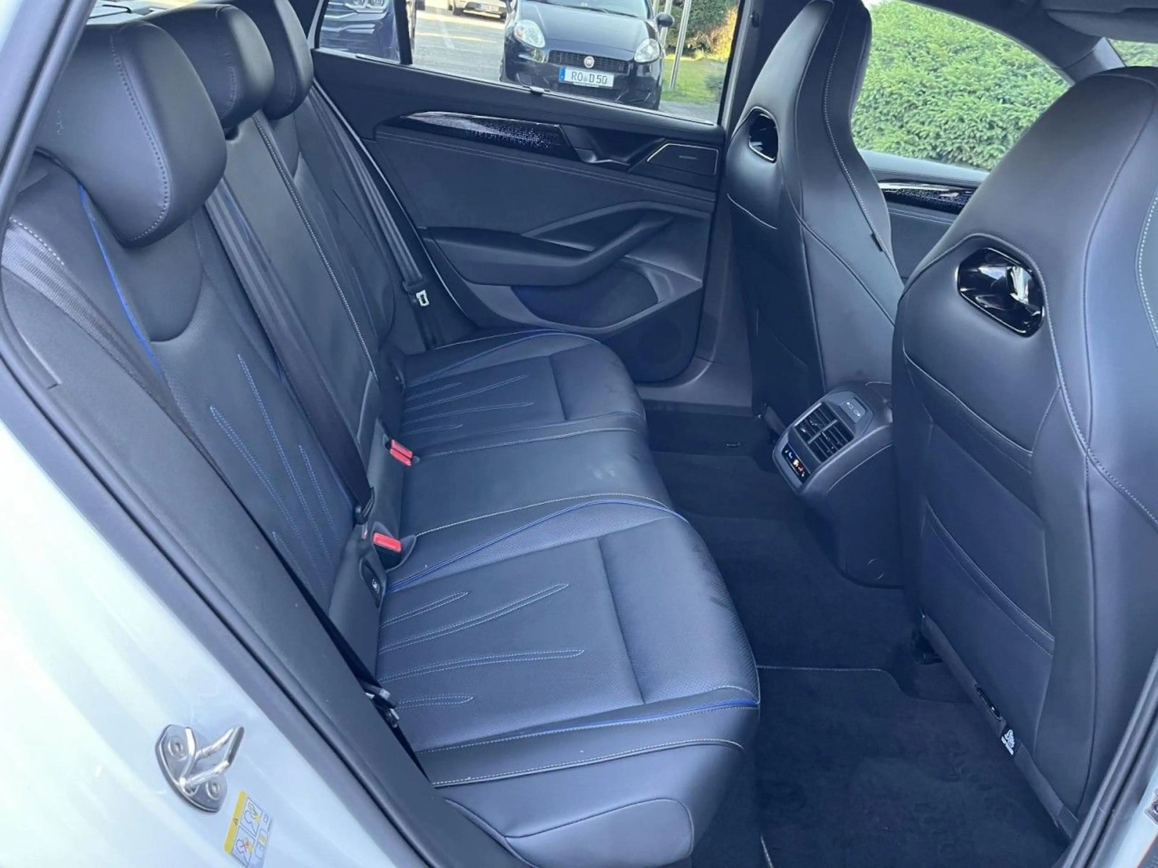 Volkswagen Passat Variant 2,0 TDI DSG 4Motion R-Line (IQLig — photo 12
