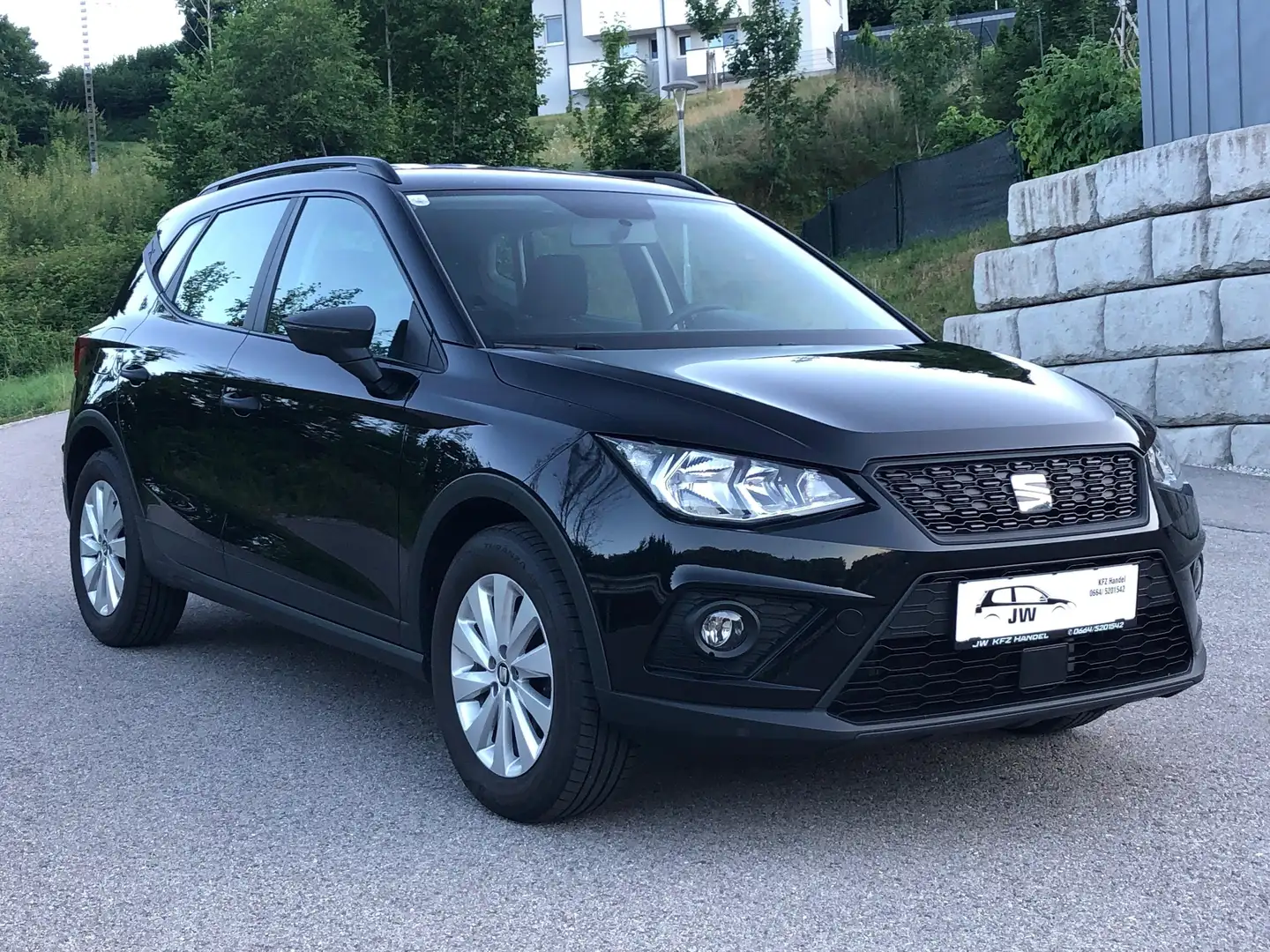 SEAT Arona *Garantie* Schwarz - 1