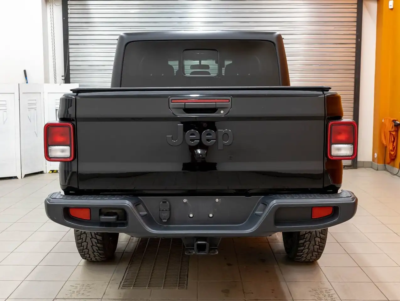 Jeep Gladiator снимка Jeep Gladiator