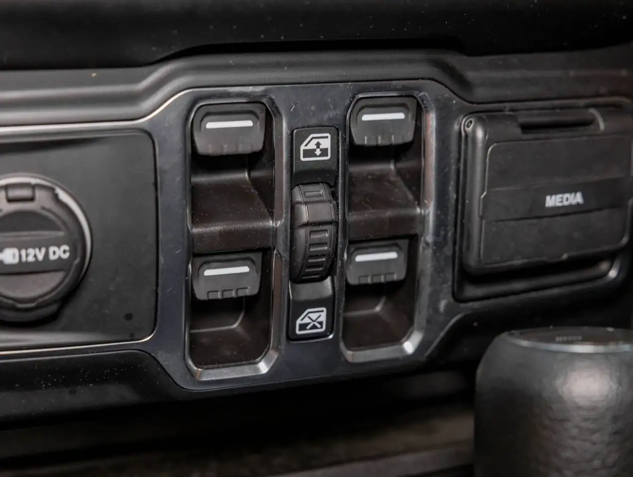 Jeep Gladiator снимка Jeep Gladiator