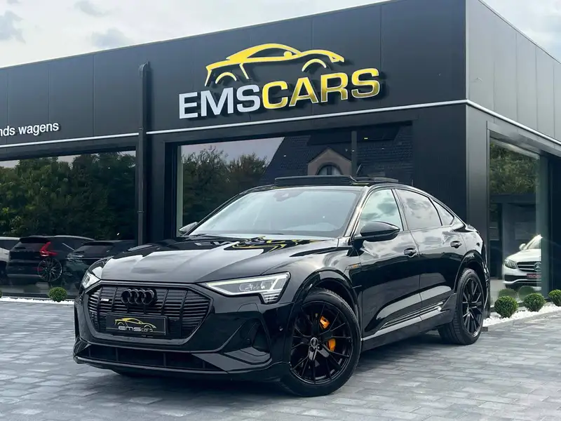 AUDI E-tron