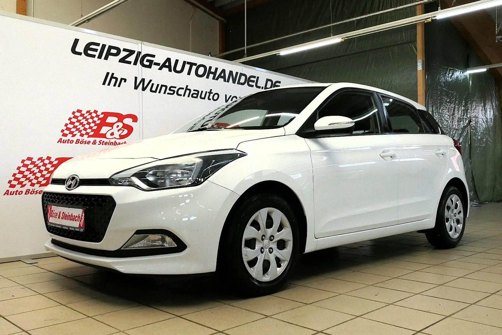 Hyundai i20 Classic *5-Tür*KLIMA*ZV* Weiß - 1