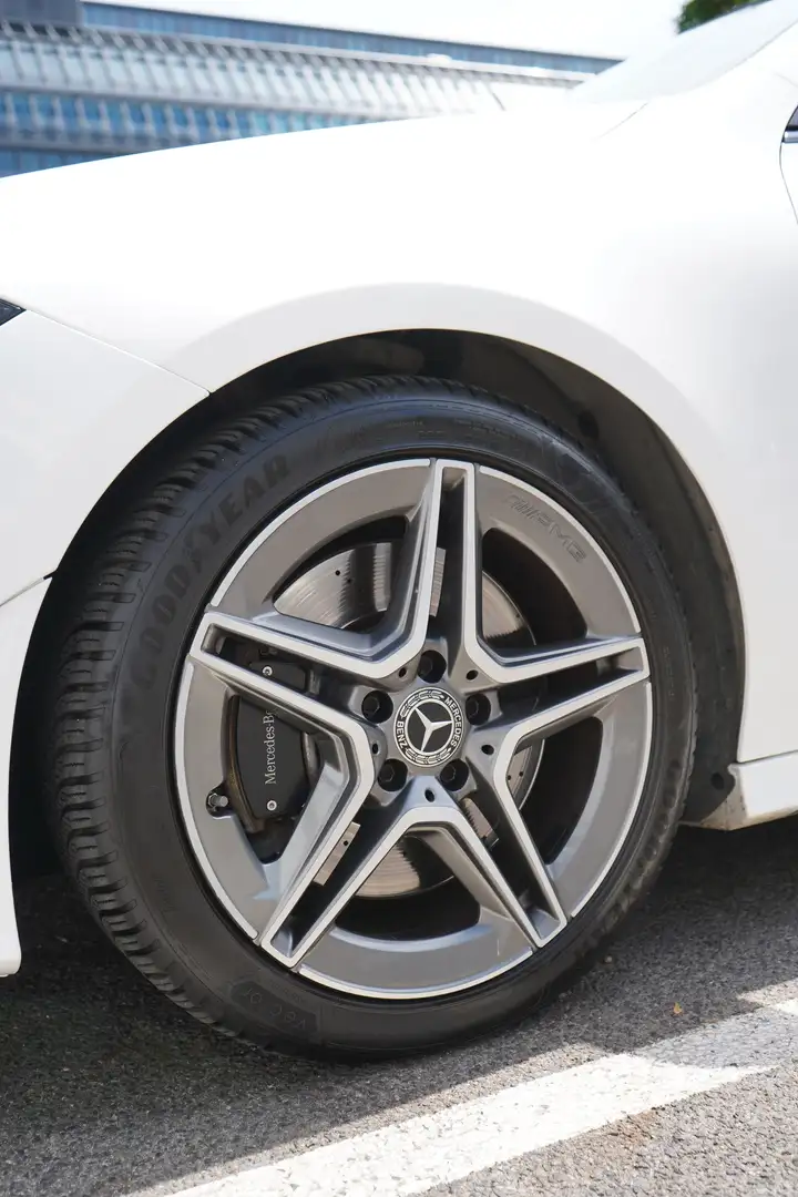 Mercedes-Benz CLA 220 CLA 220 Aut. Weiß - 2