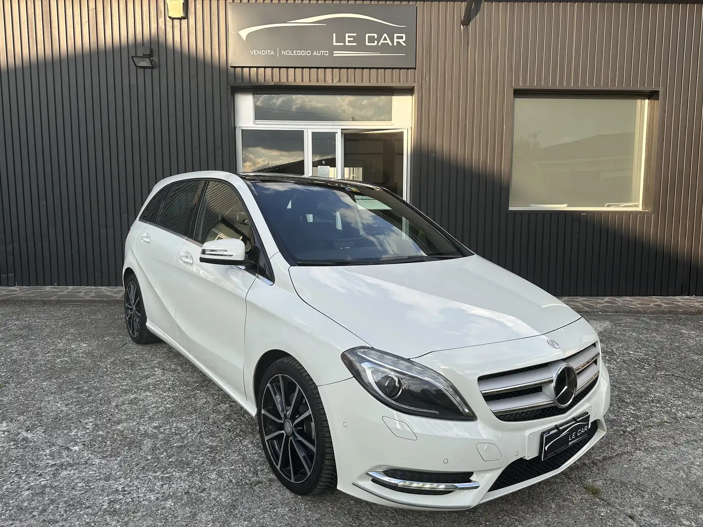 Mercedes-Benz B 180 B 180 cdi be Premium Blanc - 1