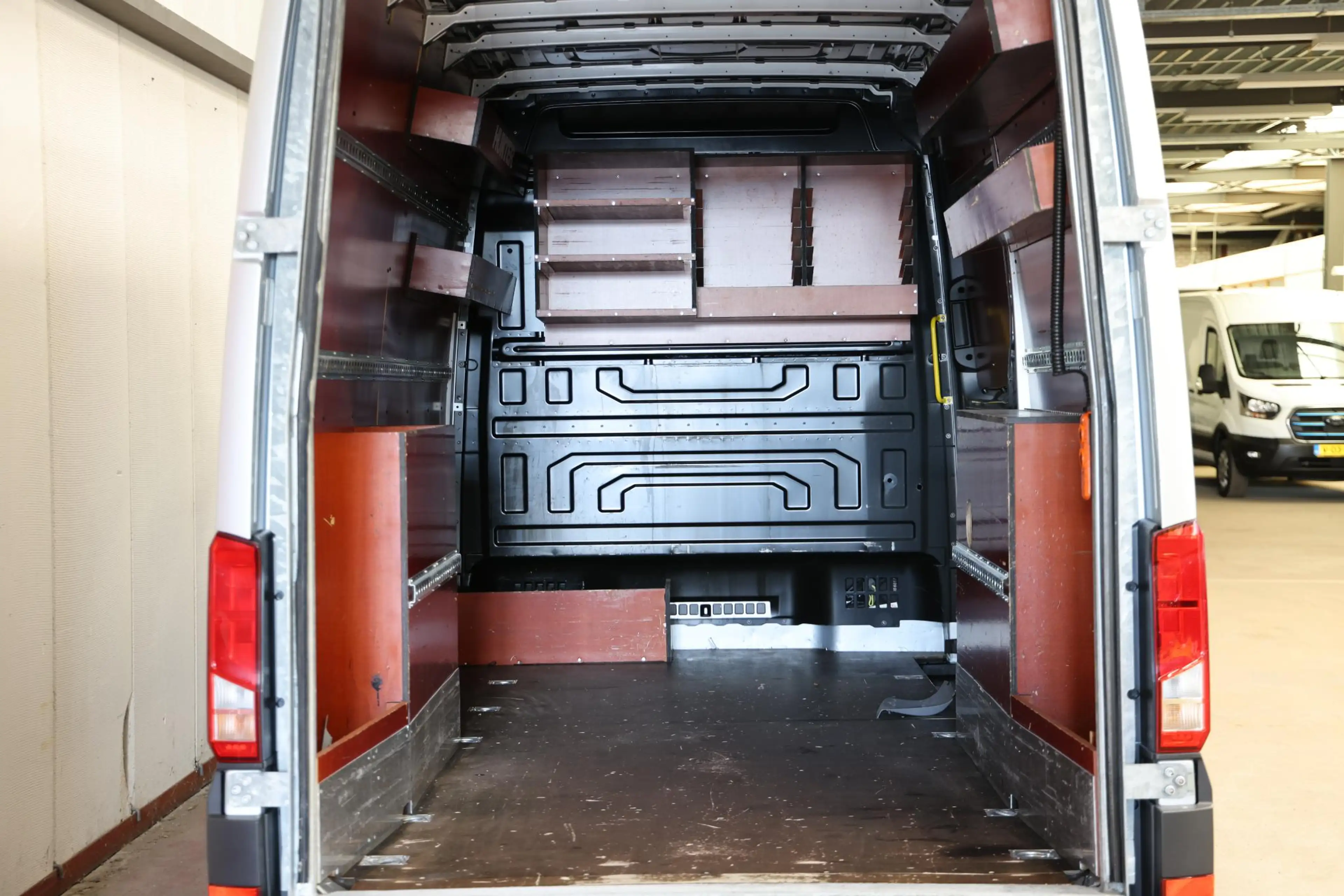 Volkswagen Crafter 2.0 TDI AUTOMAAT L3H3 LAADKLEP EN TREKHAAK — photo 7