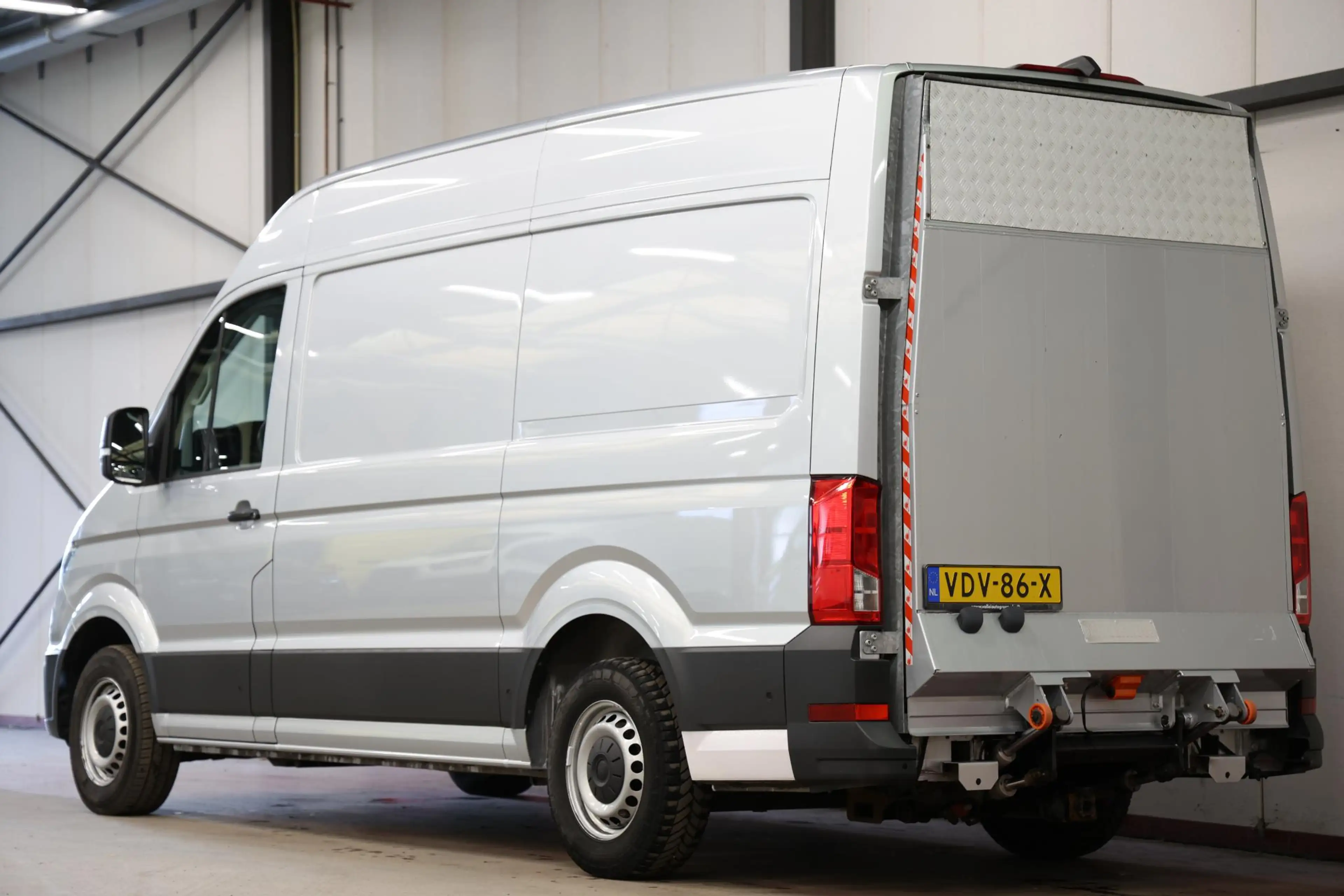 Volkswagen Crafter 2.0 TDI AUTOMAAT L3H3 LAADKLEP EN TREKHAAK — photo 4