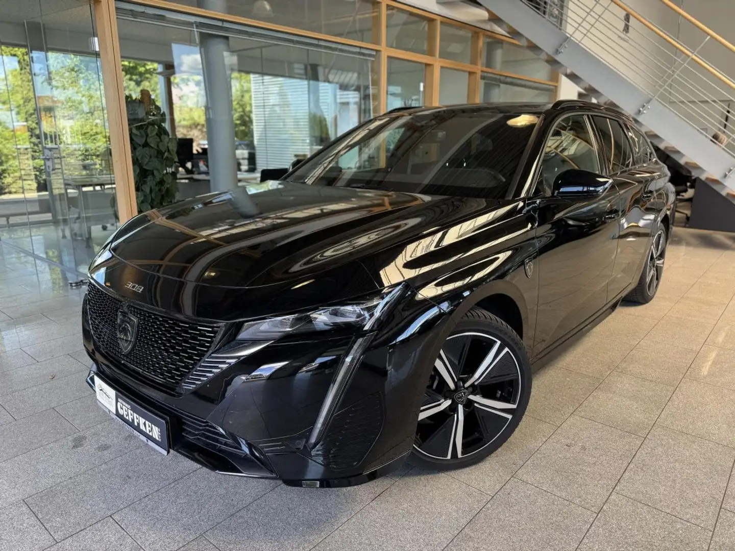 Peugeot 308 SW PureTech 130 EAT8 GT, 360, ACC, Focal! Navi Zwart - 1