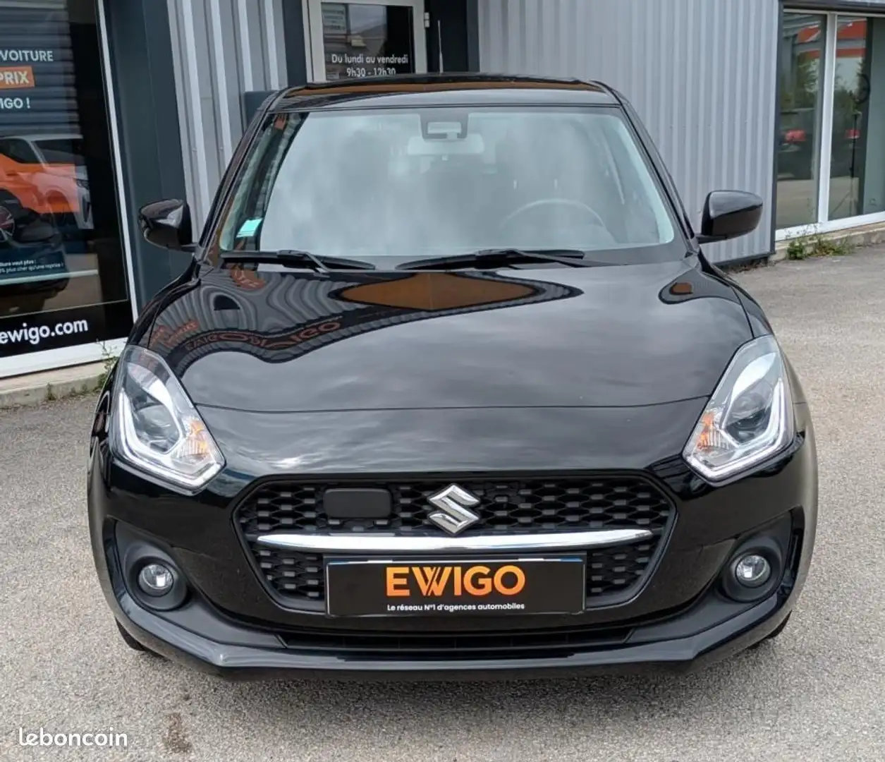 Suzuki Swift 1.2 DUALJET SHVS 85ch PRIVILEGE Noir - 2