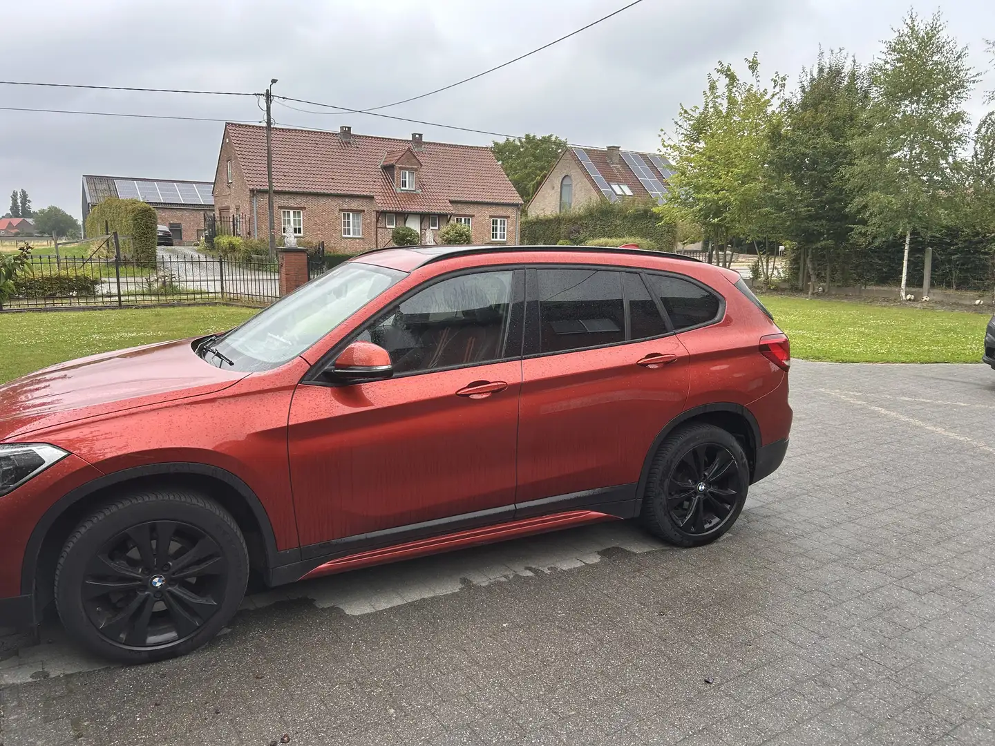 BMW X1 1.5 dA sDrive16 AdBlue (EU6AP) Rojo - 1