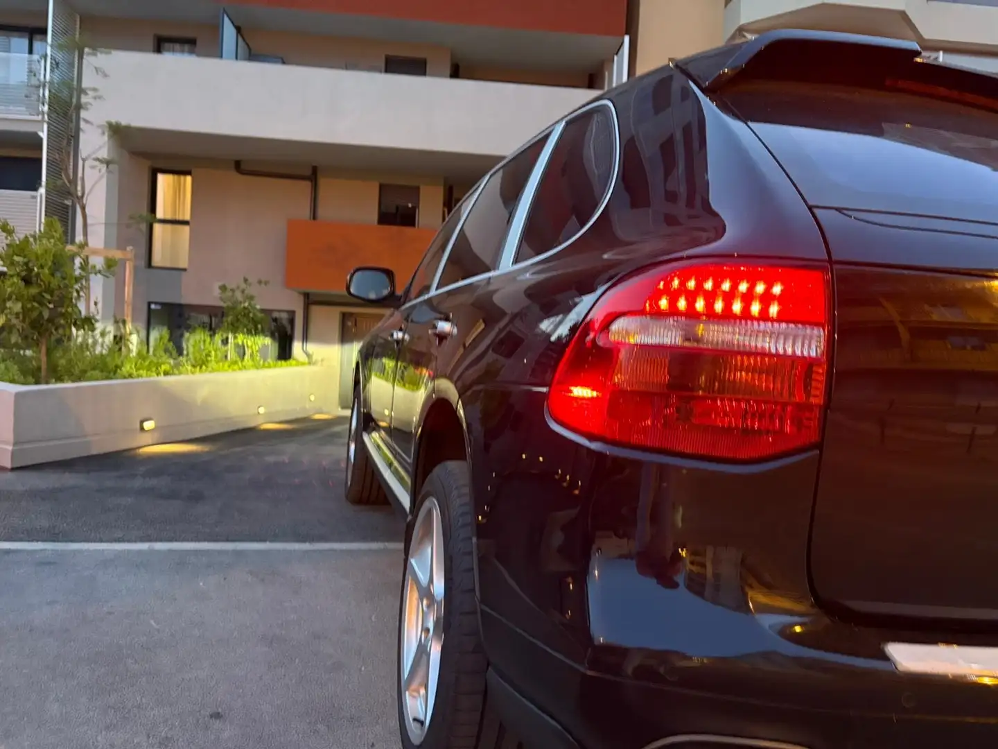 Porsche Cayenne S Tiptronic - 1