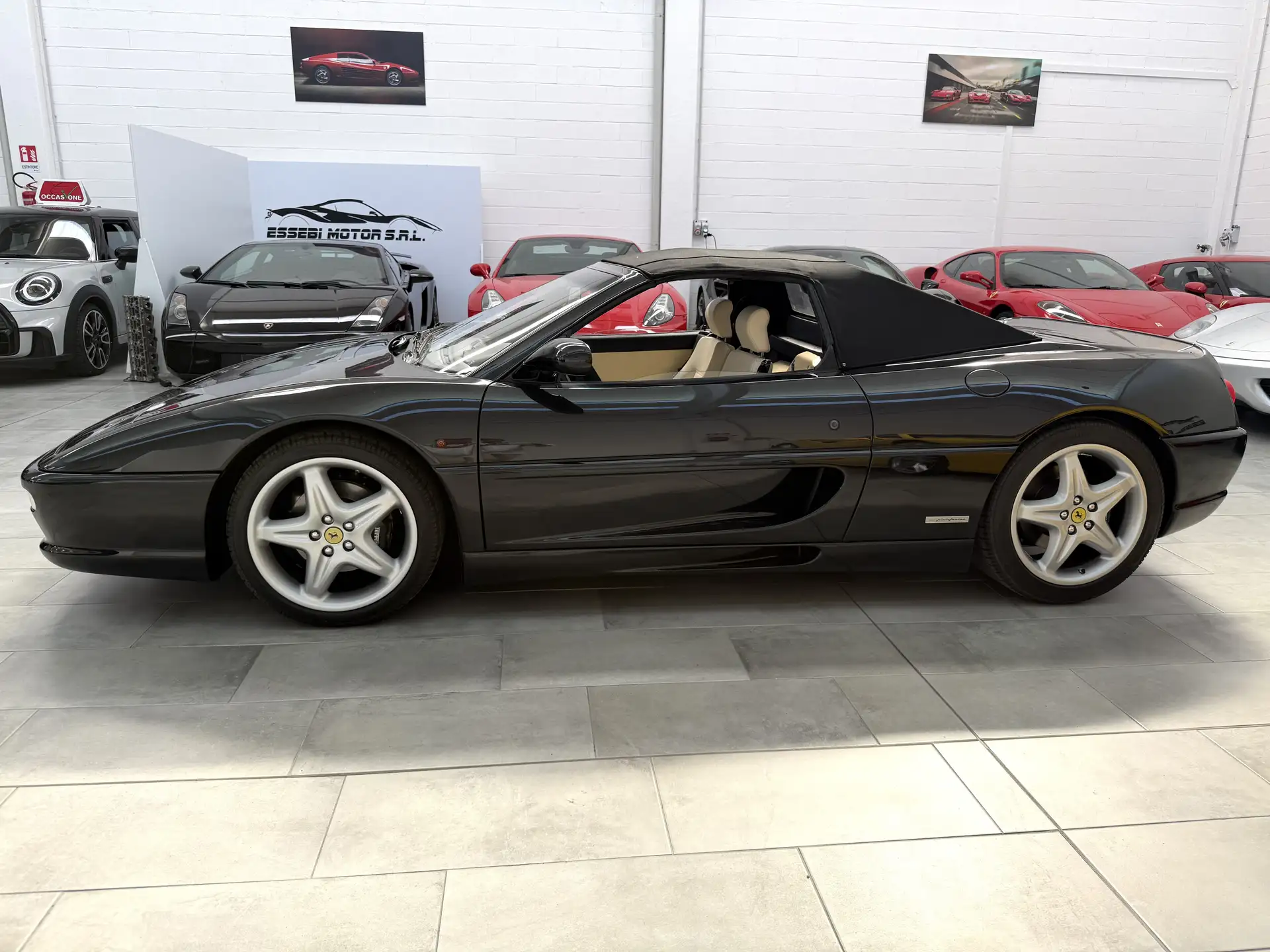 페라리 F355 1999 검정 사진 3