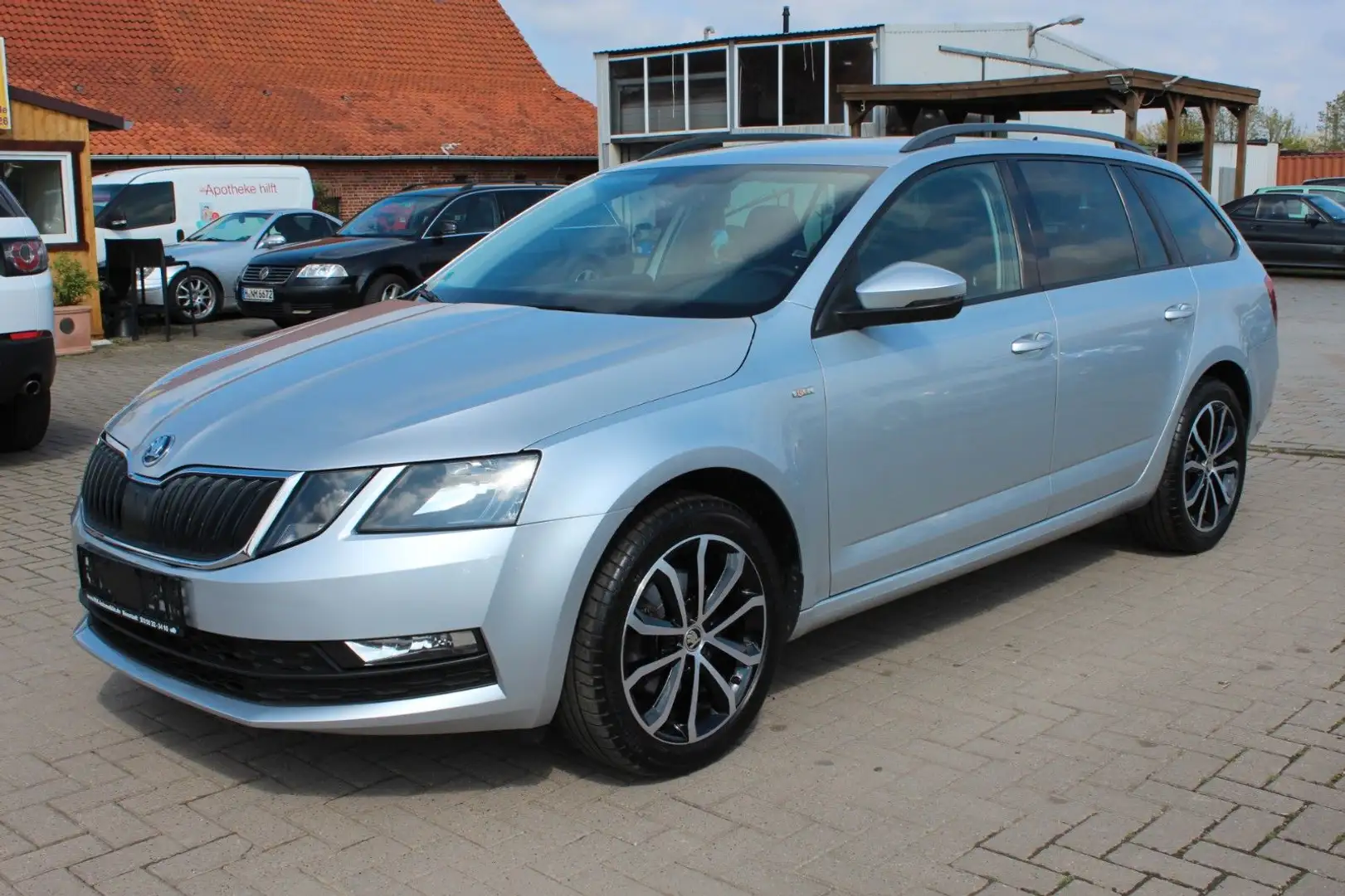 Skoda Octavia 2.0 TDI DSG Combi Klimaau. PDC el.Heckkl Argent - 1