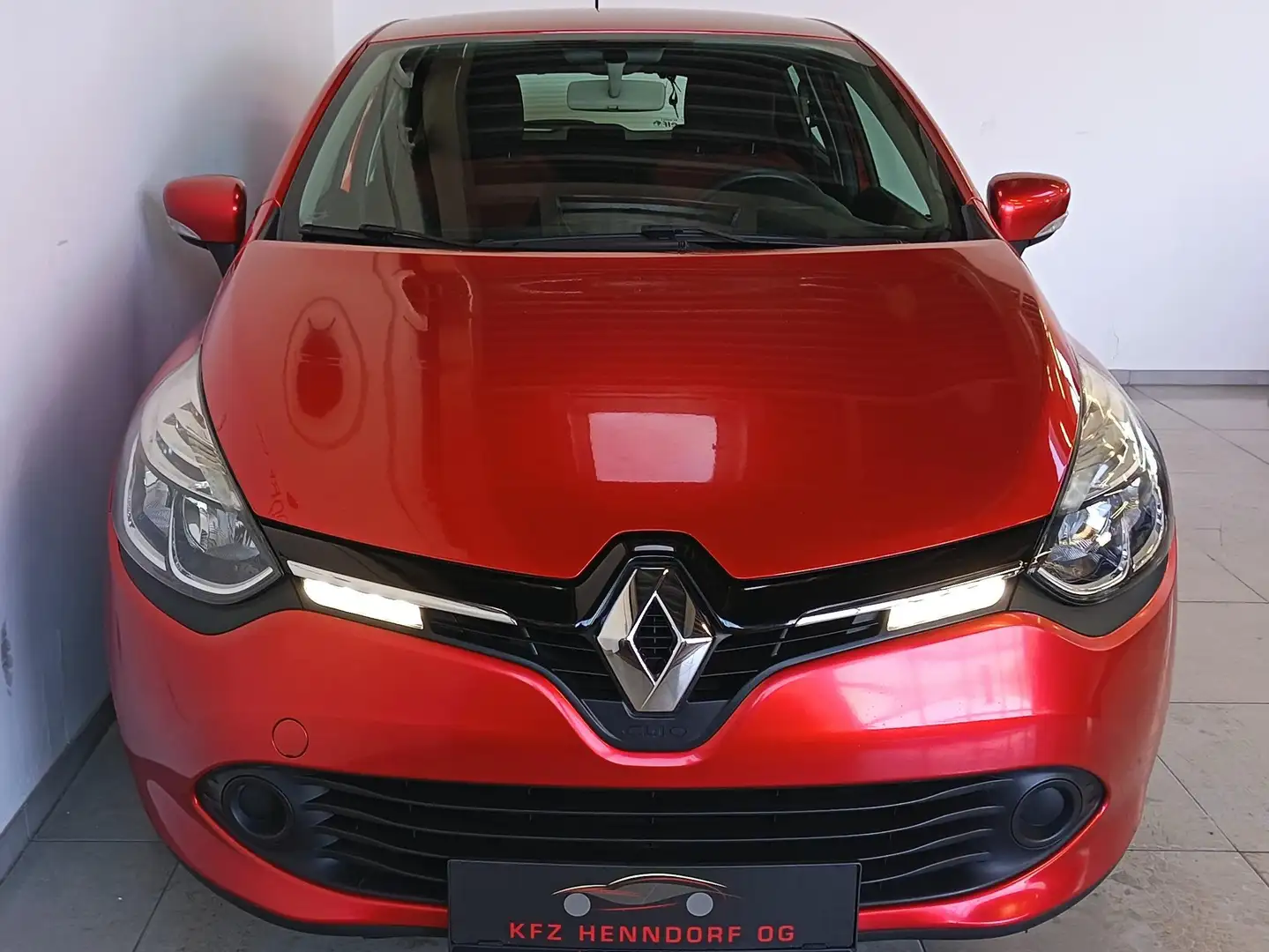 Renault Clio Expression ab € 130 / Monat Rot - 2