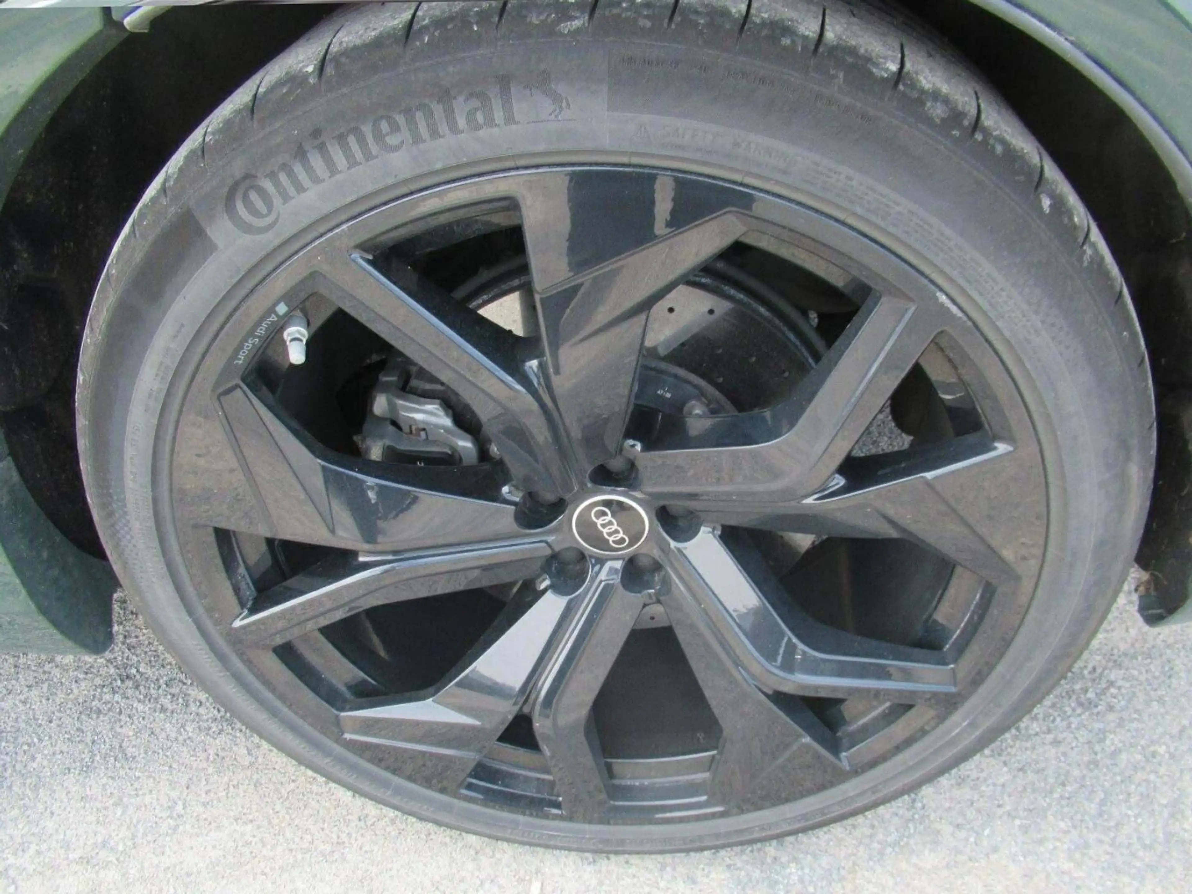 Audi RS Q8 RSQ8 4.0 TFSI quattro 305KM/H*PANO*STANDHZG*360° — photo 6