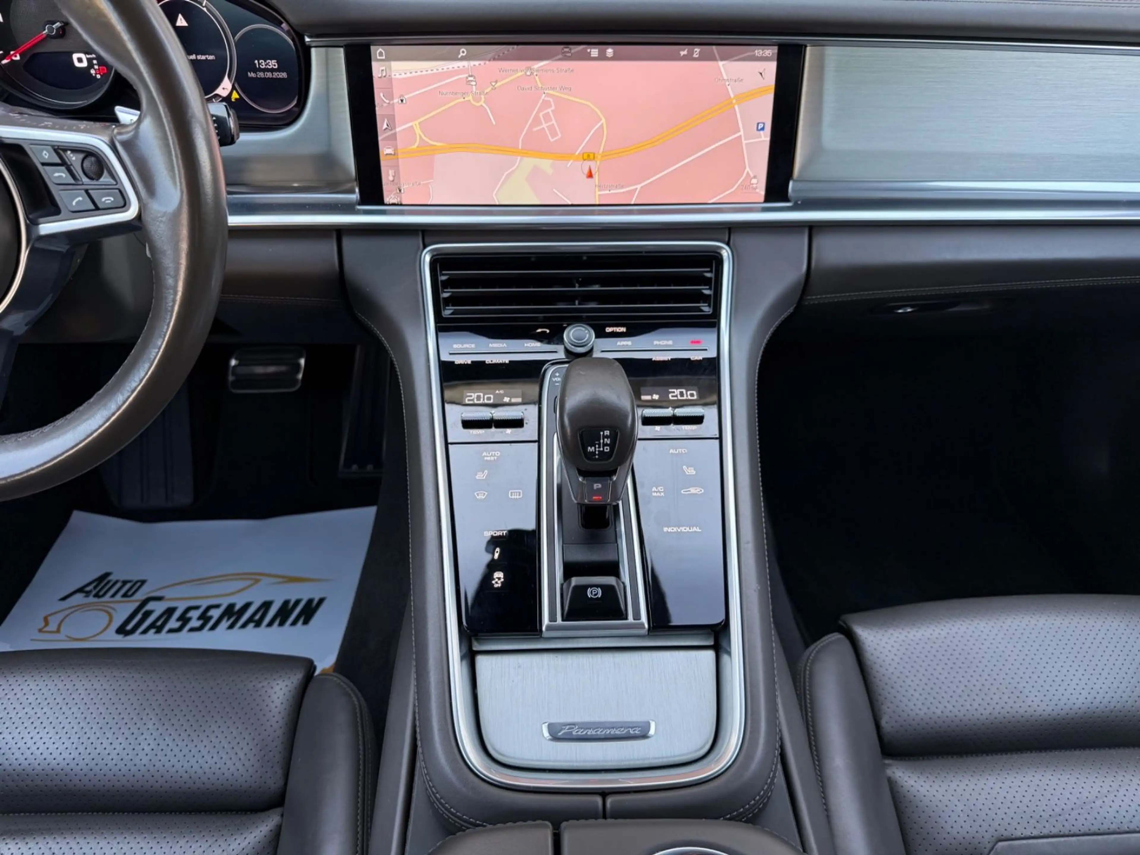Porsche Panamera 4 S Diesel — photo 13