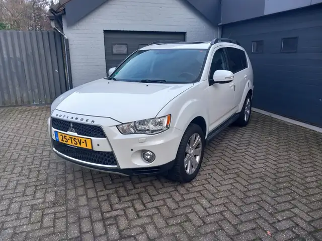 Mitsubishi Outlander 2.0 Edition Two,Airco,Schuifkantel dak,Automaat,St