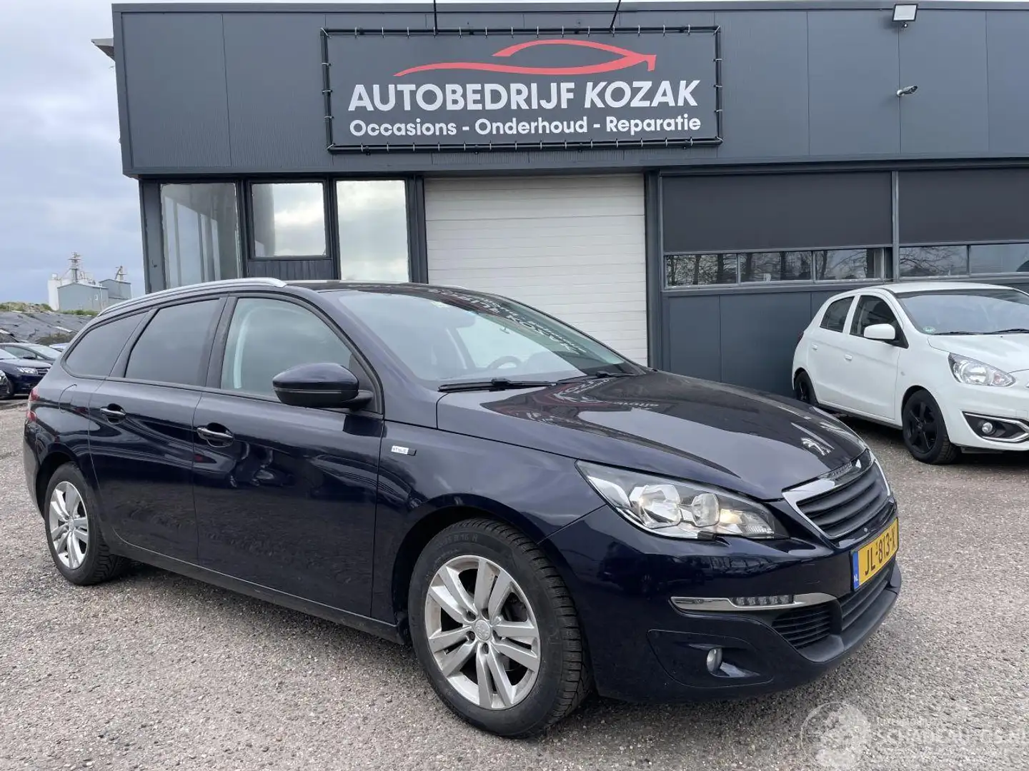 Peugeot 308 1.2 PureTech Style AIRCO NAVI PDC Blau - 1